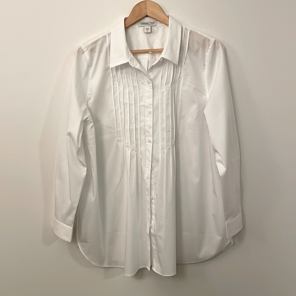 White tuxedo shirt with pin tuck pleating